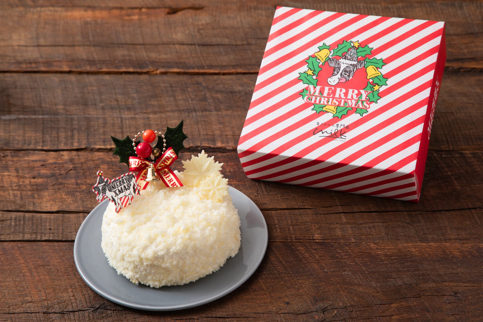 【予約受付中】生クリームスノードームクリスマスケーキ 2025/生クリーム専門店ミルク