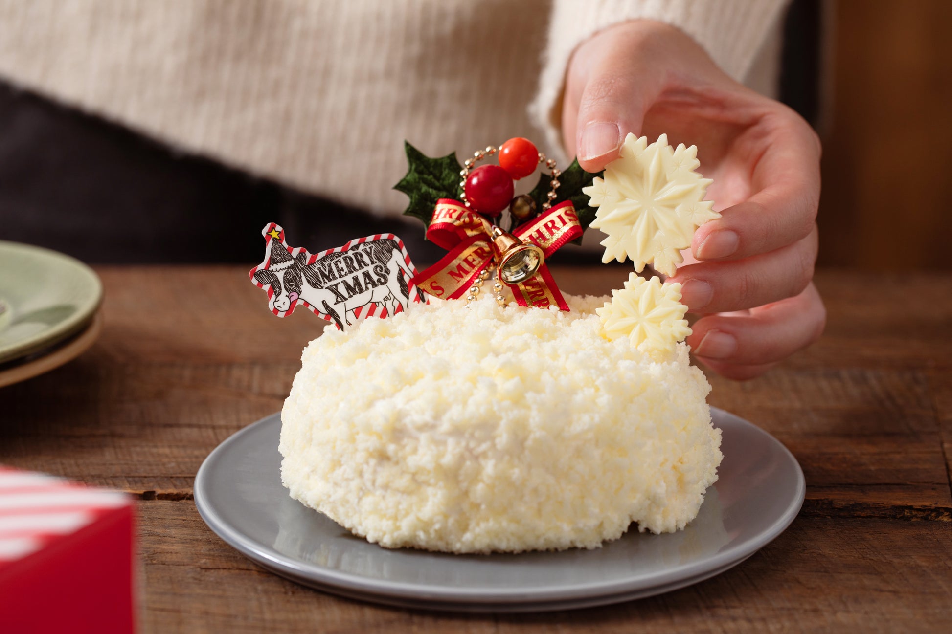 【予約受付中】生クリームスノードームクリスマスケーキ 2025/生クリーム専門店ミルク